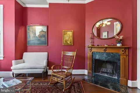 Living - 233 9th St SE, Washington, DC 20003 photo 2 of 4