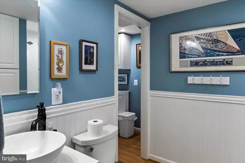 Bath - 233 9th St SE, Washington, DC 20003 photo 6 of 7
