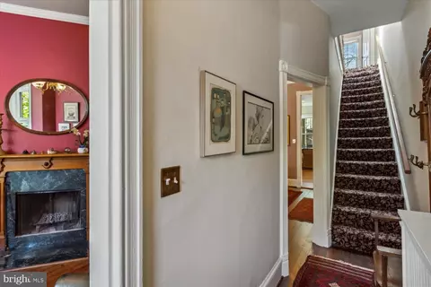 Entry Way - 233 9th St SE, Washington, DC 20003 photo 3 of 6