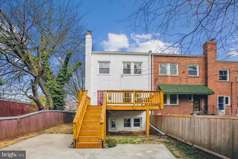 Exterior - 1911 C St NE, Washington, DC 20002 photo 5 of 15