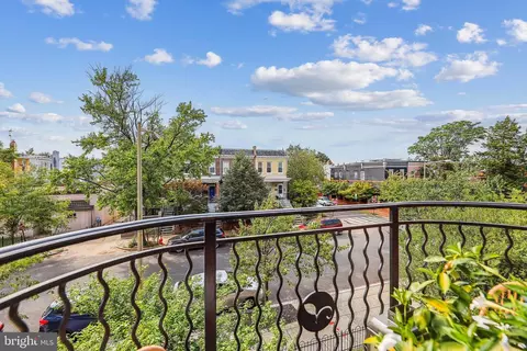 Exterior - 401 13th St NE #302, Washington, DC 20002 photo 2 of 11
