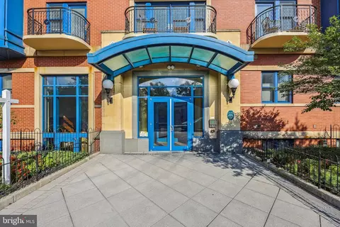Exterior - 401 13th St NE #302, Washington, DC 20002 photo 4 of 11