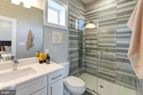 Bath - 1200 Staples St NE #PH 3, Washington, DC 20002 photo 3 of 3