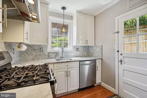 Kitchen - 3113 Quebec Pl NW, Washington, DC 20008 photo 1 of 4