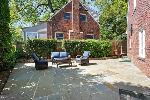Exterior - 3113 Quebec Pl NW, Washington, DC 20008 photo 2 of 3