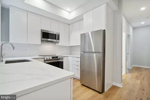 Kitchen - 418 D St SE, Washington, DC 20003 photo 2 of 4