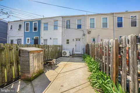 Exterior - 647 20th St NE, Washington, DC 20002 photo 4 of 4