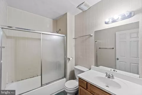 Bath - 1238 Penn St NE, Washington, DC 20002 photo 2 of 3
