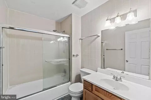 Bath - 1238 Penn St NE, Washington, DC 20002 photo 3 of 3
