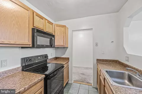 Kitchen - 1238 Penn St NE, Washington, DC 20002 photo 3 of 5