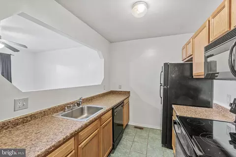 Kitchen - 1238 Penn St NE, Washington, DC 20002 photo 2 of 5