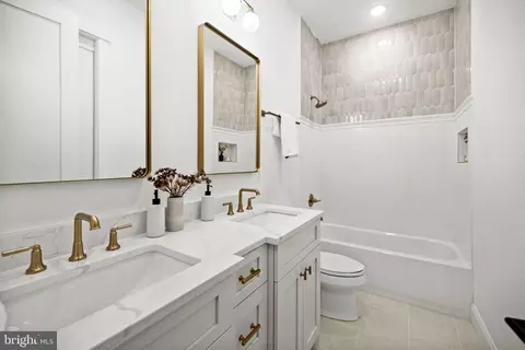 Bath - 217 16th St NE #2, Washington, DC 20002 photo 1 of 2