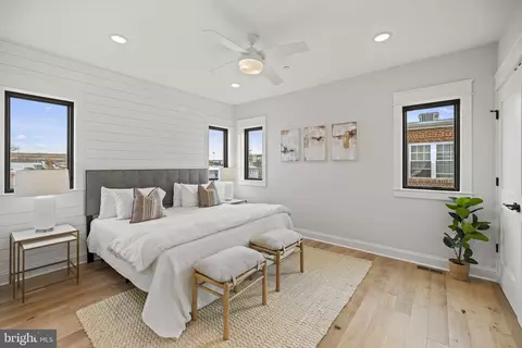 Bedroom - 217 16th St NE #8, Washington, DC 20002 photo 5 of 6