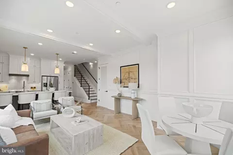 Living - 217 16th St NE #8, Washington, DC 20002 photo 2 of 3