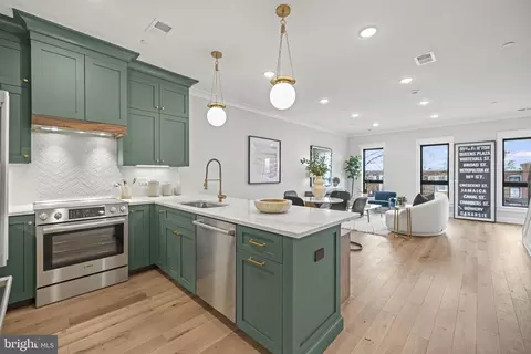 217 16th St NE #7, Washington, DC 20002
