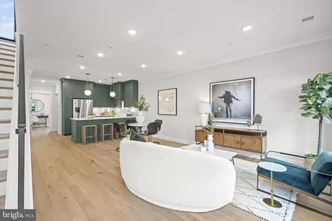 Living - 217 16th St NE #7, Washington, DC 20002 photo 3 of 3