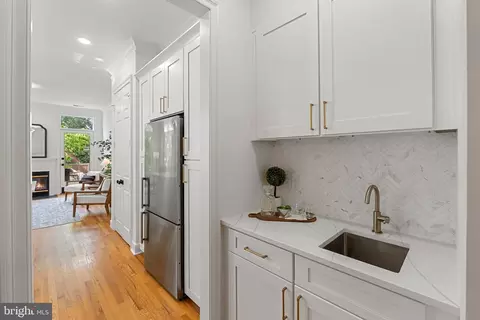 806 Constitution Ave NE, Washington, DC 20002 photo 13