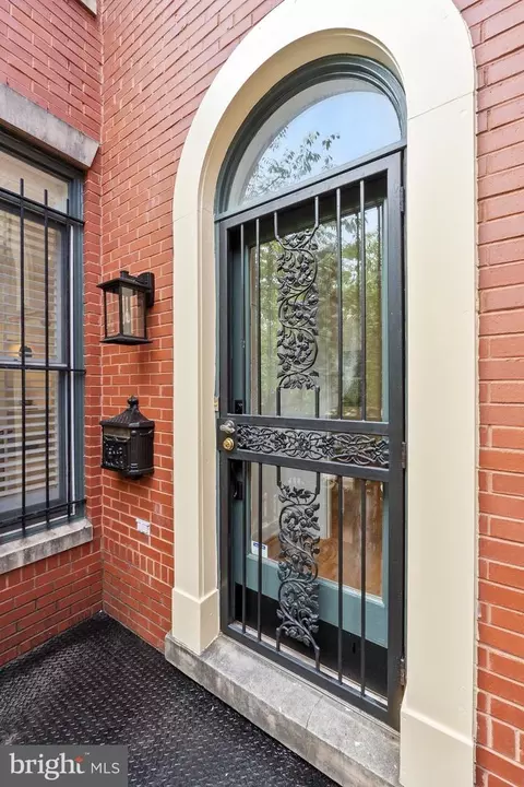 806 Constitution Ave NE, Washington, DC 20002 photo 4