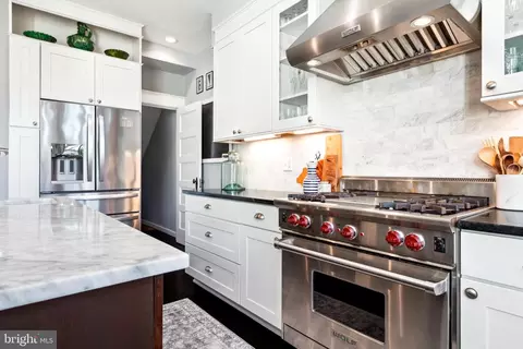 Kitchen - 1413 E Capitol SE, Washington, DC 20003 photo 4 of 8