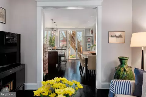 Entry Way - 1413 E Capitol SE, Washington, DC 20003 photo 2 of 9