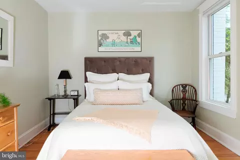 Bedroom - 1413 E Capitol SE, Washington, DC 20003 photo 7 of 8
