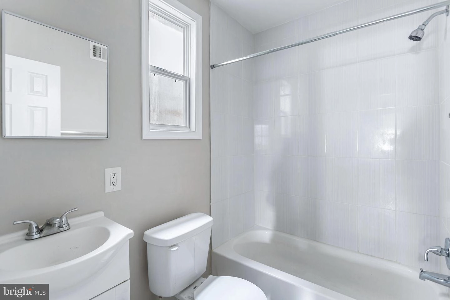 Bath - 1212 16th St NE, Washington, DC 20002 photo 4 of 4