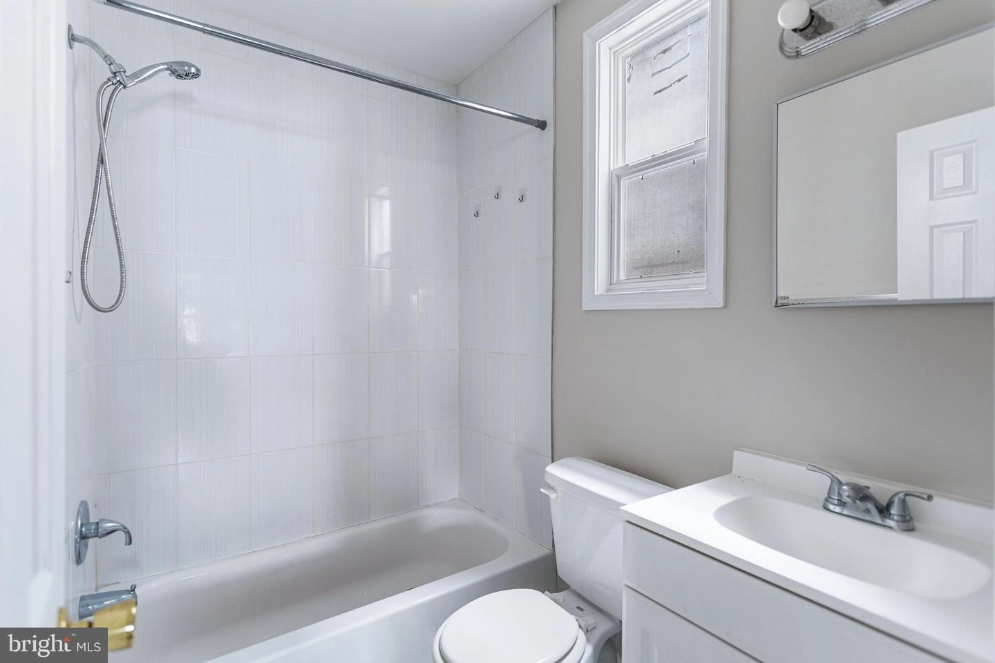 Bath - 1212 16th St NE, Washington, DC 20002 photo 3 of 4
