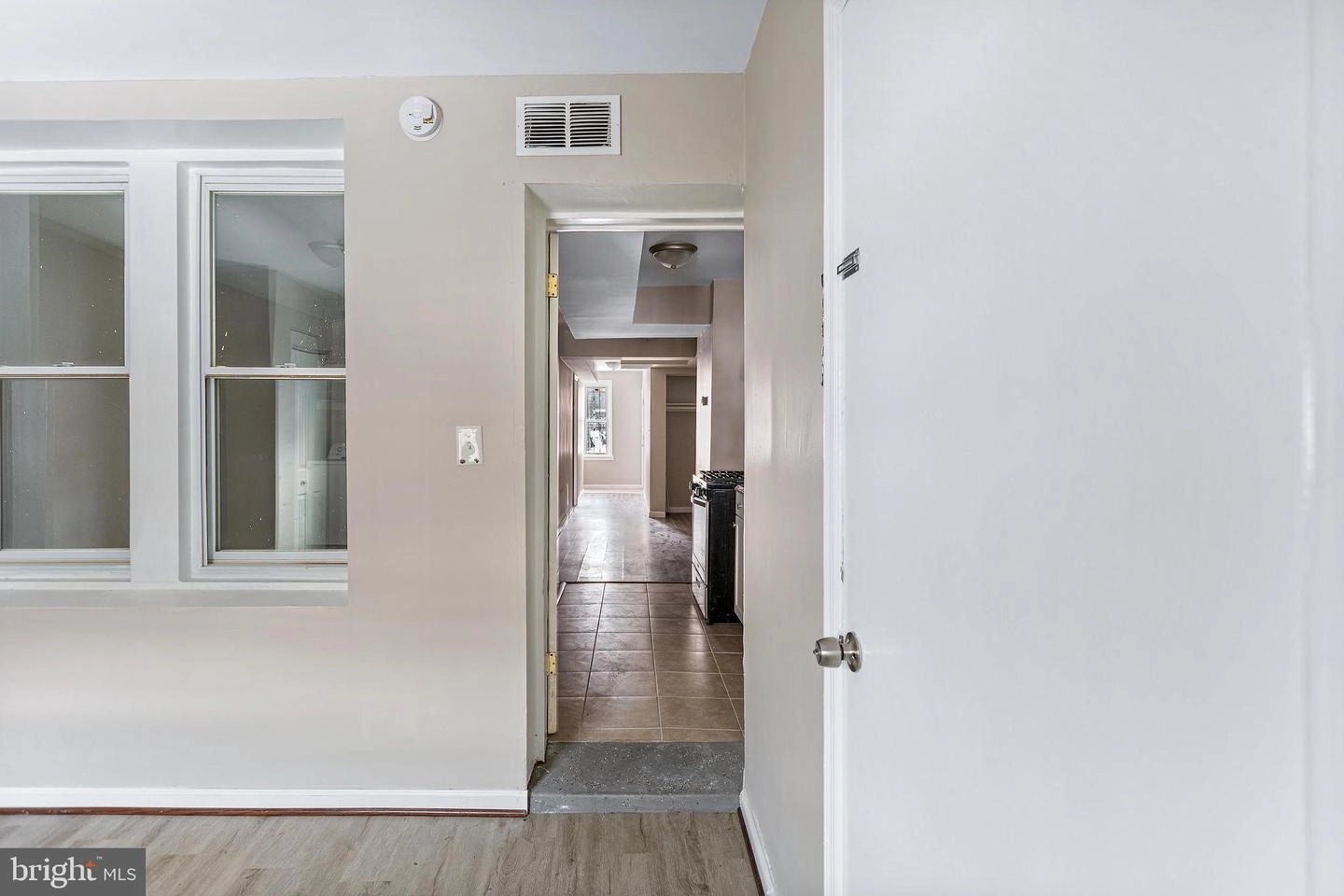Entry Way - 1212 16th St NE, Washington, DC 20002 photo 5 of 10
