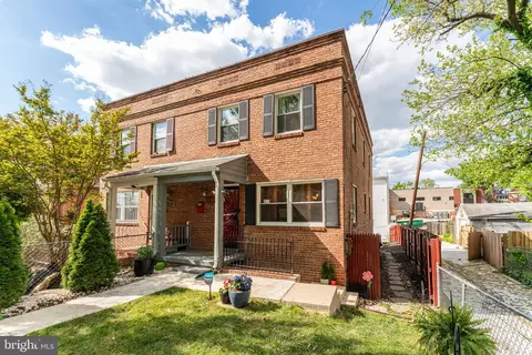 2256 S Street St SE, Washington, DC 20020