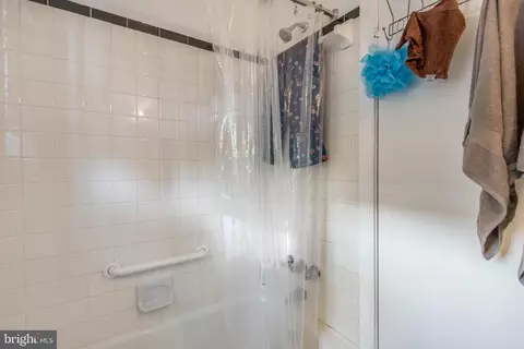 Bath - 1500 Oates St NE, Washington, DC 20002 photo 4 of 5