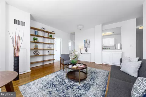 2000 16th St NW #501, Washington, DC 20009 photo 3