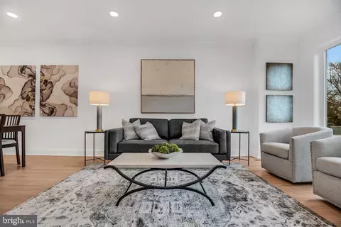 Living - 1026 4th St NE, Washington, DC 20002 photo 3 of 7