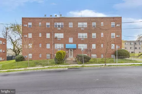 50 49th St SE #302, Washington, DC 20019
