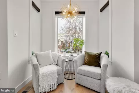 Living - 127 R St NE #1, Washington, DC 20002 photo 5 of 6