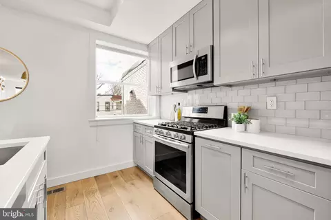 Kitchen - 127 R St NE #1, Washington, DC 20002 photo 5 of 7
