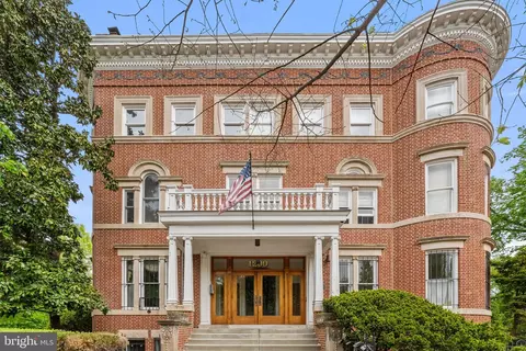 Exterior - 1200 E Capitol St NE #5, Washington, DC 20002 photo 7 of 8