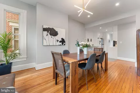 Dining - 1200 E Capitol St NE #5, Washington, DC 20002 photo 3 of 5