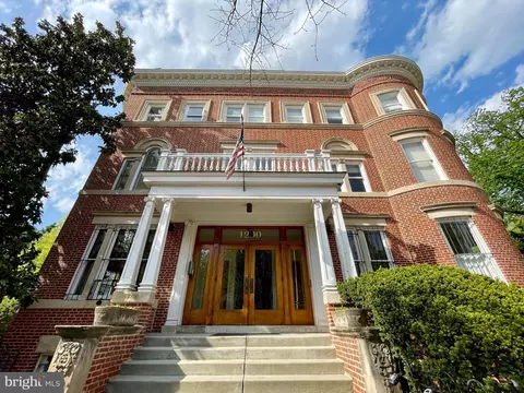 Exterior - 1200 E Capitol St NE #5, Washington, DC 20002 photo 2 of 8