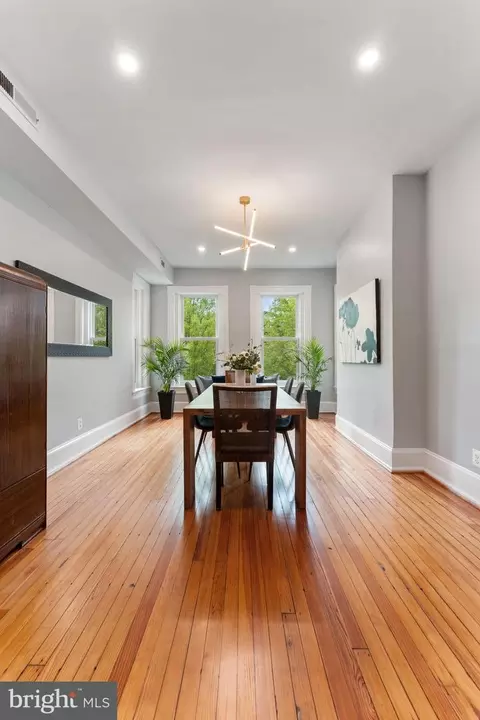 Dining - 1200 E Capitol St NE #5, Washington, DC 20002 photo 4 of 5