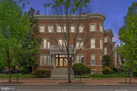Exterior - 1200 E Capitol St NE #5, Washington, DC 20002 photo 3 of 8