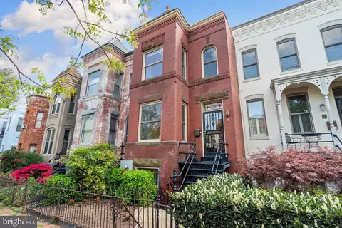 639 A St NE, Washington, DC 20002