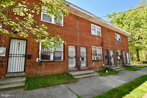4313 4315 Hunt Pl NE, Washington, DC 20019