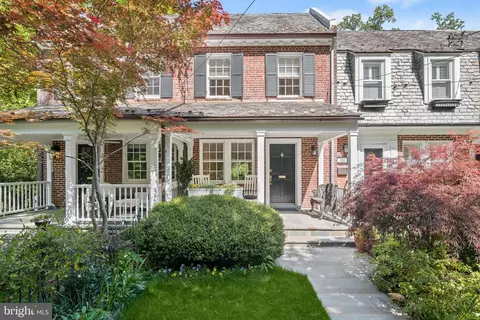 1961 39th St NW, Washington, DC 20007