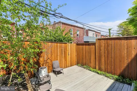 Exterior - 612 E Street St NE, Washington, DC 20002 photo 7 of 22