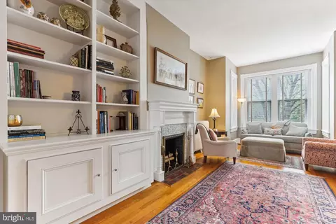 Living - 612 E Street St NE, Washington, DC 20002 photo 3 of 9