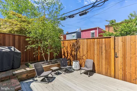 Exterior - 612 E Street St NE, Washington, DC 20002 photo 5 of 22