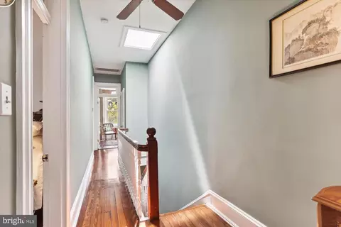 Entry Way - 612 E Street St NE, Washington, DC 20002 photo 4 of 6
