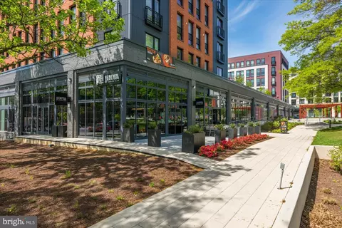 Exterior - 854 Venable Pl NW, Washington, DC 20012 photo 10 of 12