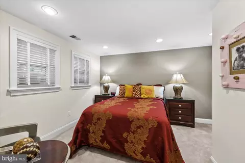 Bedroom - 854 Venable Pl NW, Washington, DC 20012 photo 5 of 5