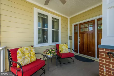 Exterior - 854 Venable Pl NW, Washington, DC 20012 photo 2 of 12